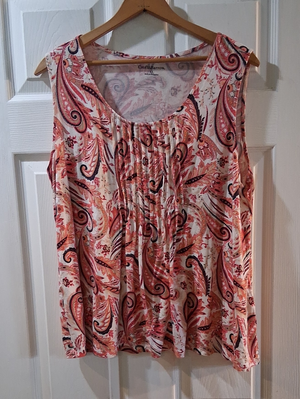 croft & barrow Pink Paisley Pleated Sleeveless Tank Stretchy Fall Ready